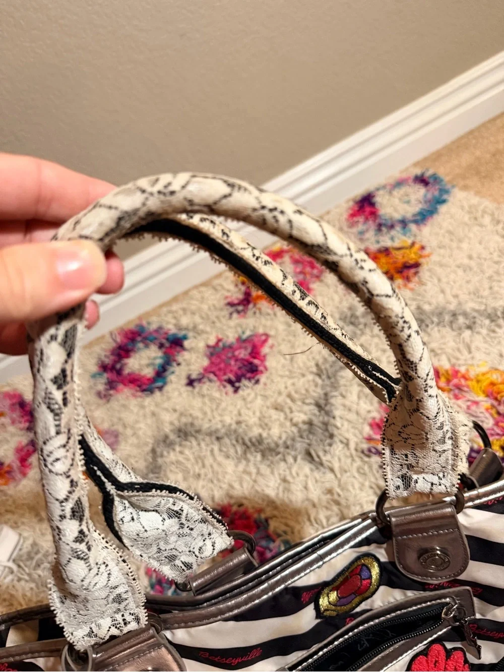 Betsey Johnson betseyville black